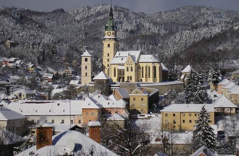 Körmöcbánya az aranyról, Selmecbánya az ezüstről, Beszterce pedig a rézről volt ismert